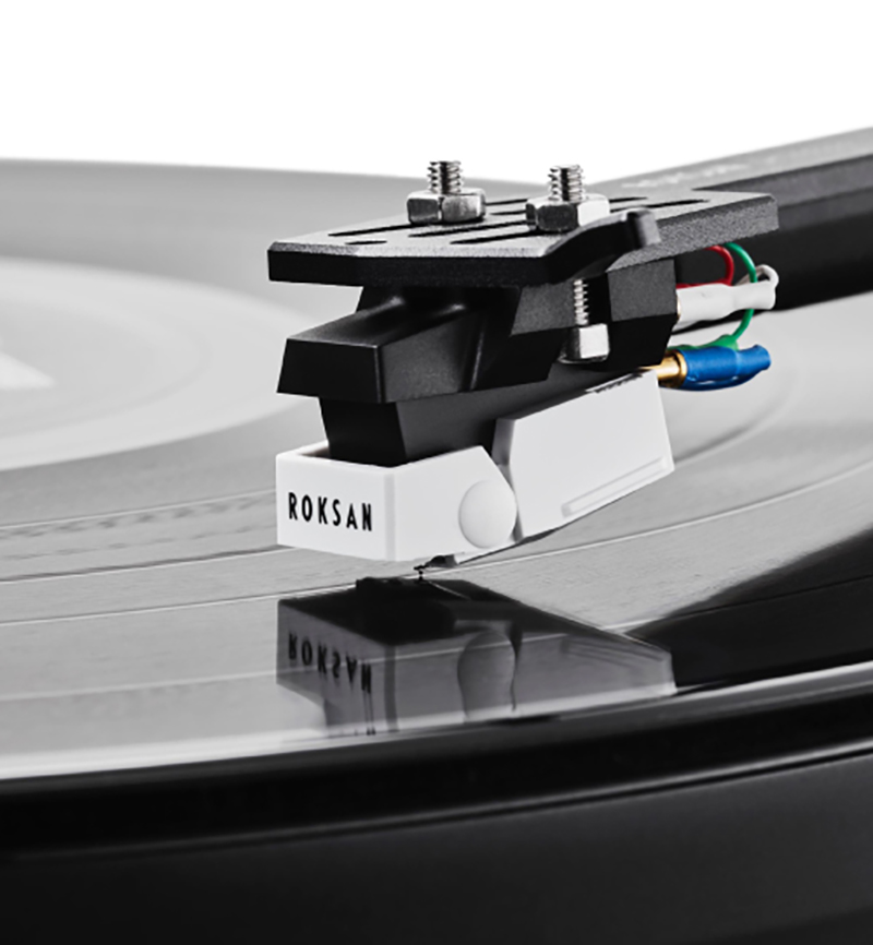 ROKSAN Attessa Turntable