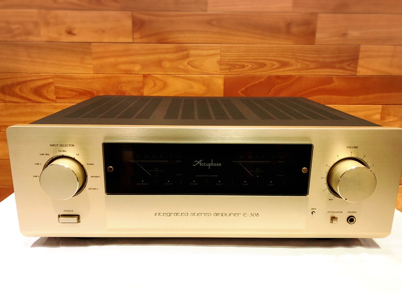 ACCUPHASE E-308