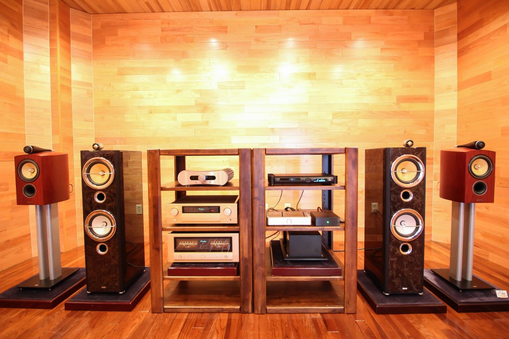 OTAIAUDIO Listening Room