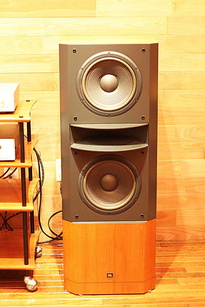 JBL s3500