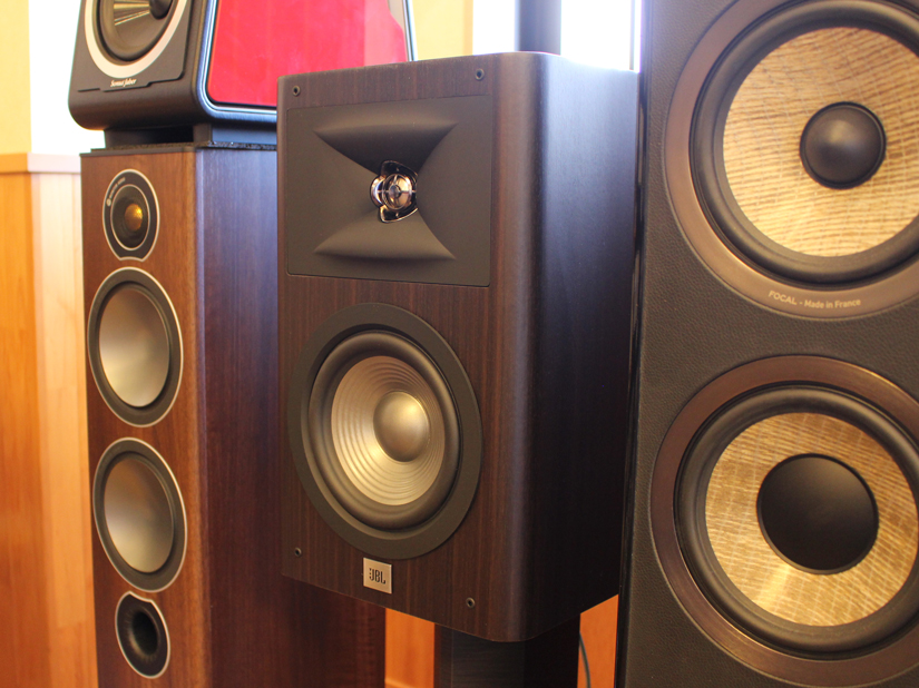 JBLの気持ち良くJAZZやロックを聴けるお手頃なブックシェルフ