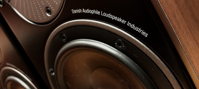 【ブックシェルフスピーカー】DALIのOBERON1のご紹介です