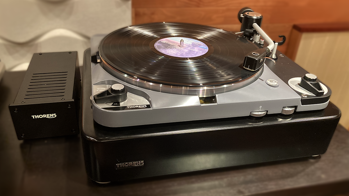 Thorens is Back！レコードプレーヤー TD 124 DD展示スタートしました