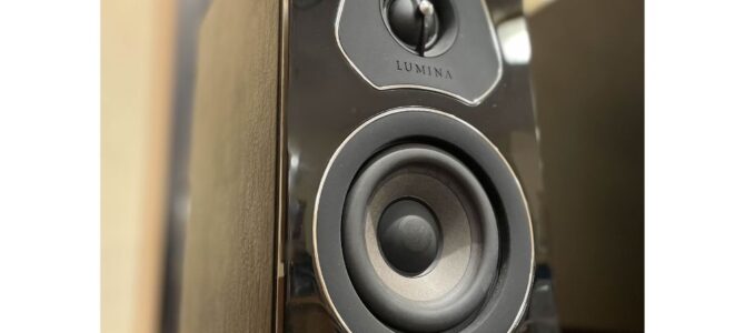 – 耳で味わうシャンパンのような響きを –   Sonus faber LUMINA I