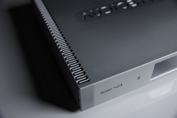Audiobyte Super HUB 筐体ディテール