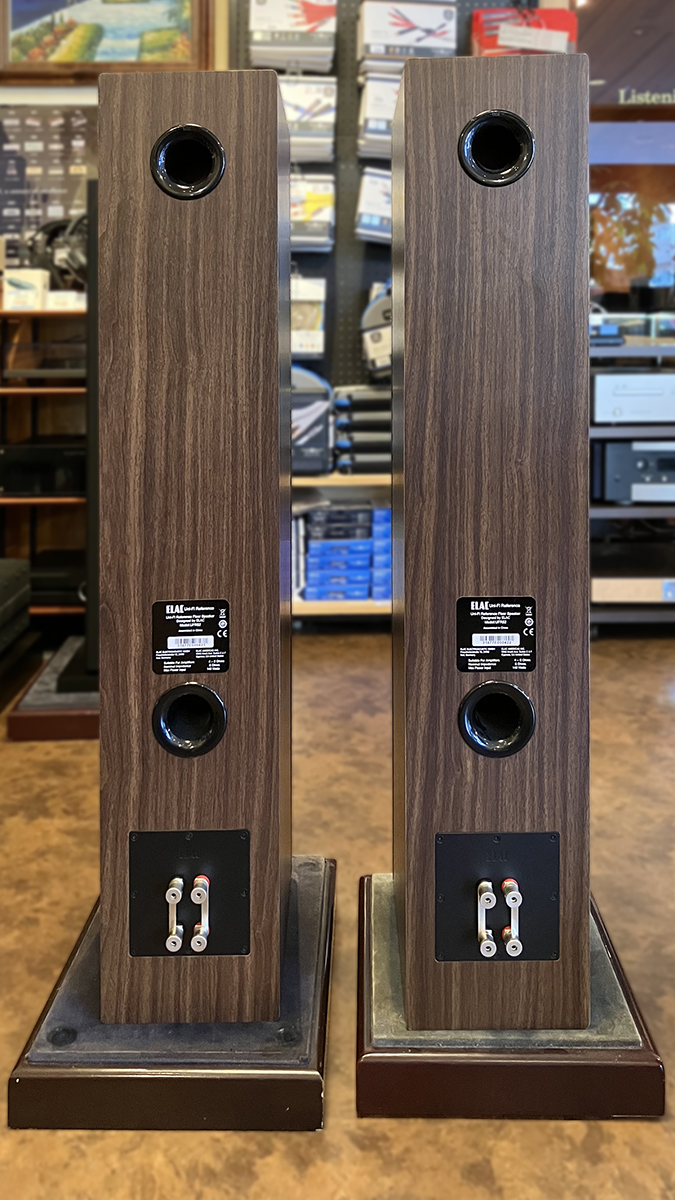 ELAC UFR52 BKWN