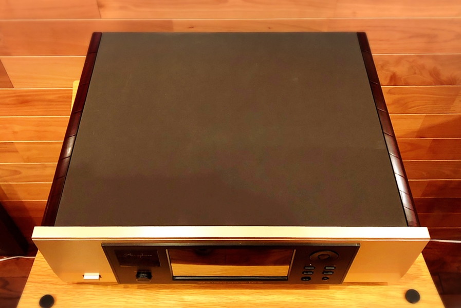 ACCUPHASE　DG-58