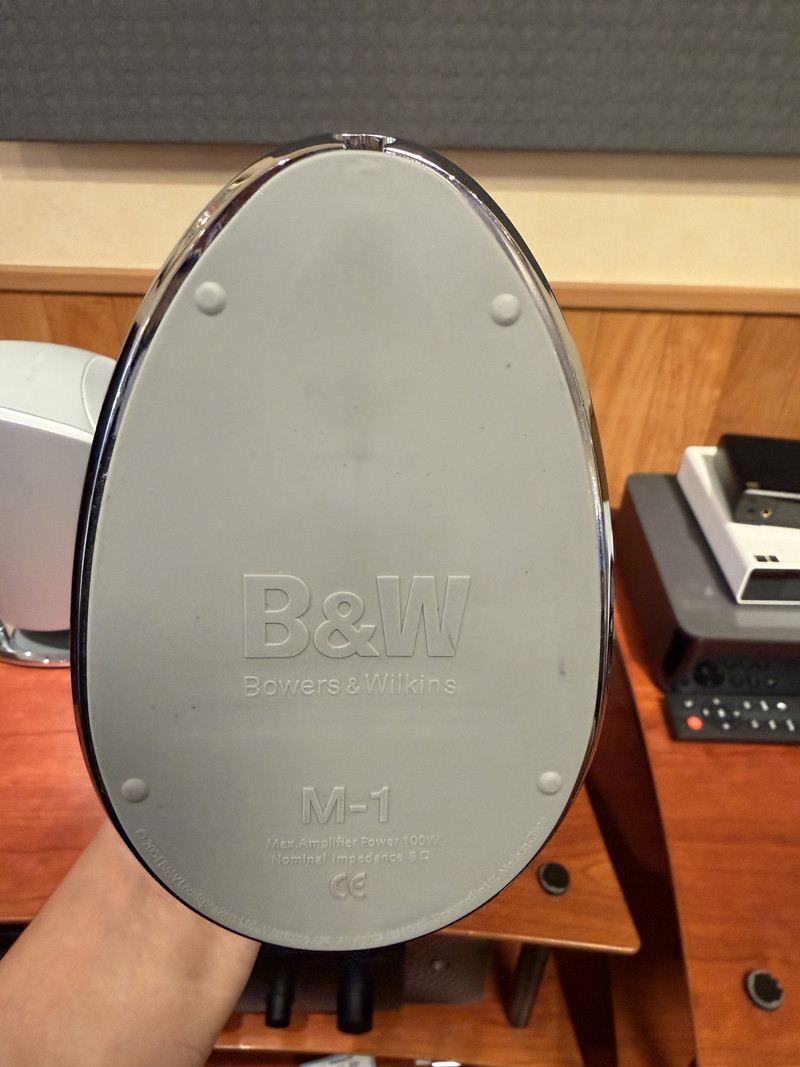 中古品】B&W/スピーカー/M-1 Mini Theatre(ペア)シルバー【店頭展示有