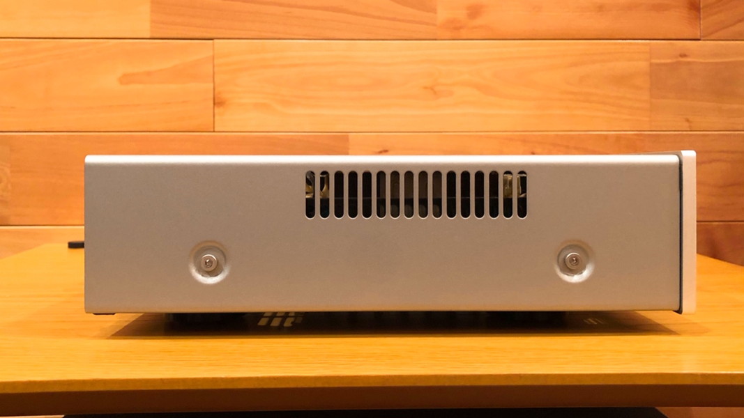 LUXMAN M-200