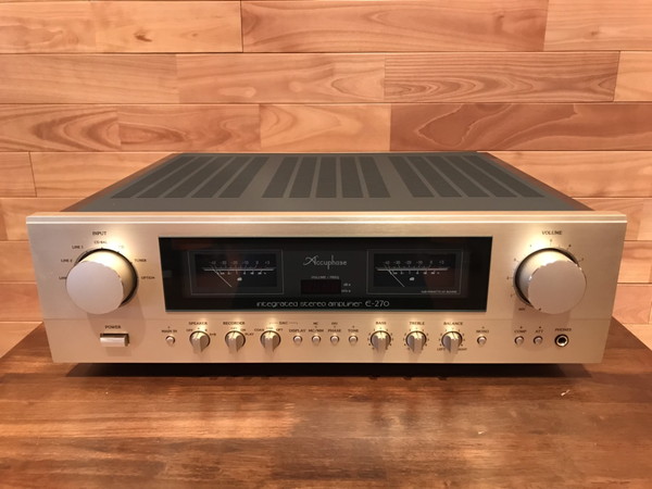 展示処分品特価】Accuphase/プリメインアンプ/E-270のご紹介です。