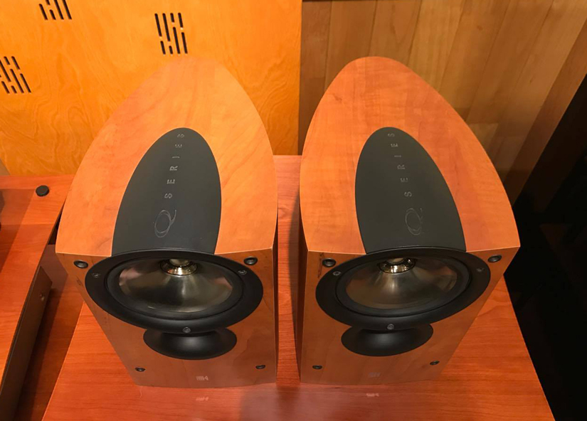 kef iq1