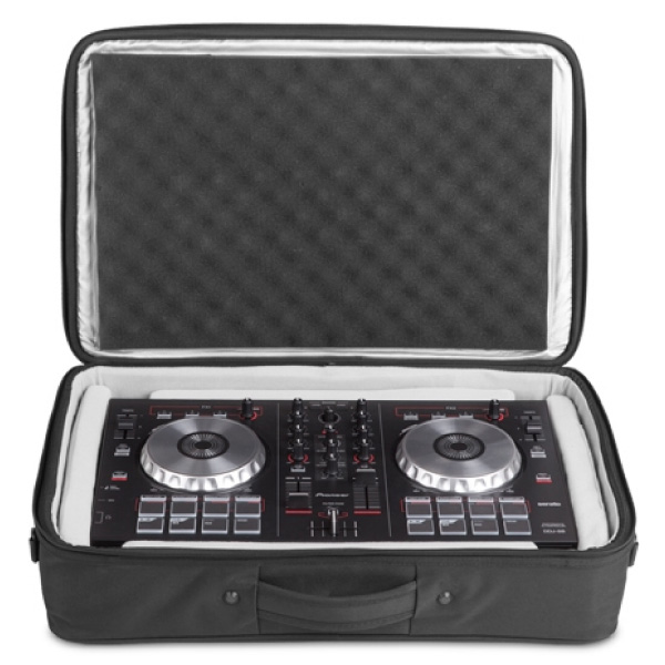 商品詳細 ： 【即納可能！Pioneer DJ DDJ-400、NI TRAKTOR S4等に最適！】UDG/DJバッグ/U7101BL Urbanite MIDI Controller Sleeve  Medium/Black