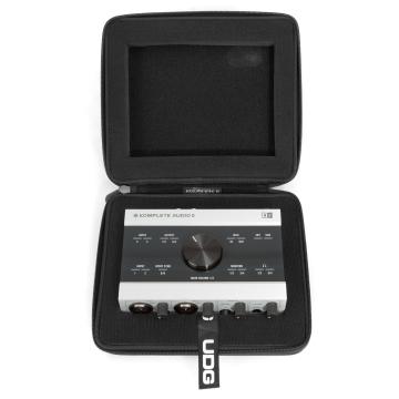 iڍ F U8416BL/UDG NI-AUDIO Komplete6 HARDCASE PROTECTOR