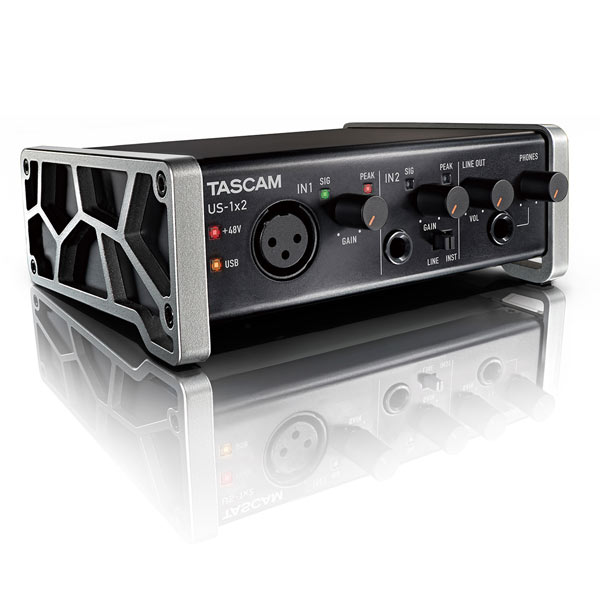 iڍ F TASCAM/I[fBIC^[tFCX/US-1x2-CU