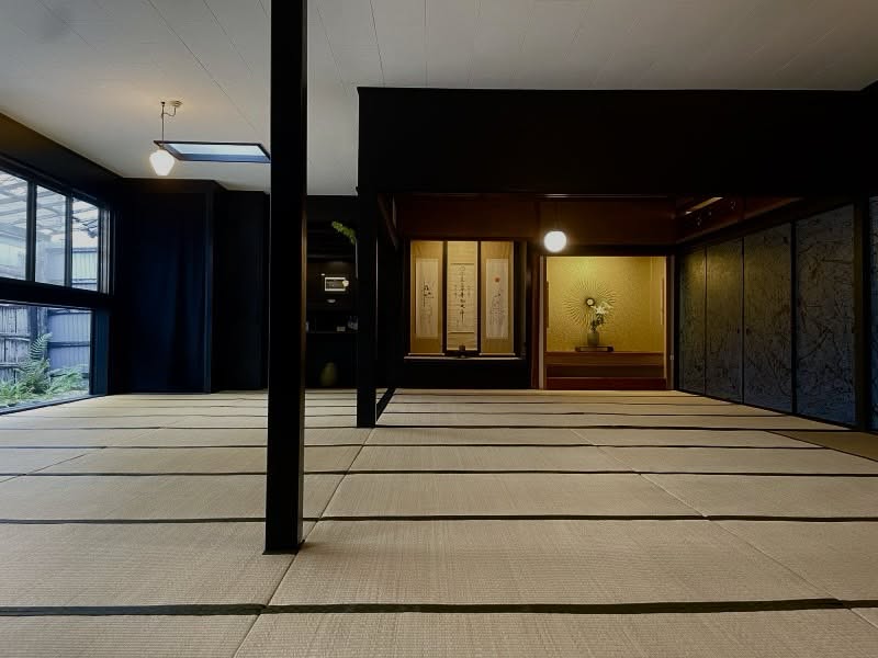 徳川古民家ギャラリー結-MUSUBI- 場内2