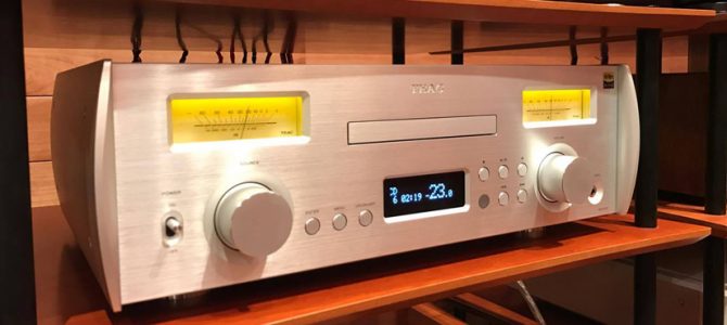 注目の一体型高級レシーバー TEAC NR-7CDを入荷致しました。