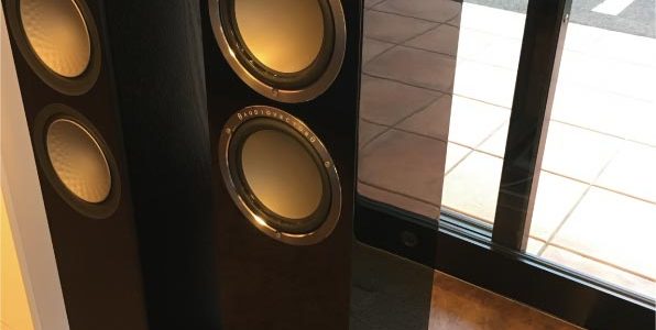 AUDIOVECTOR QR3を期間限定展示しています。