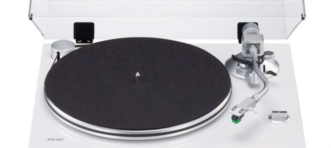 【外掛けベルト式】TEAC TN-3B に新色ホワイトが登場いたします！