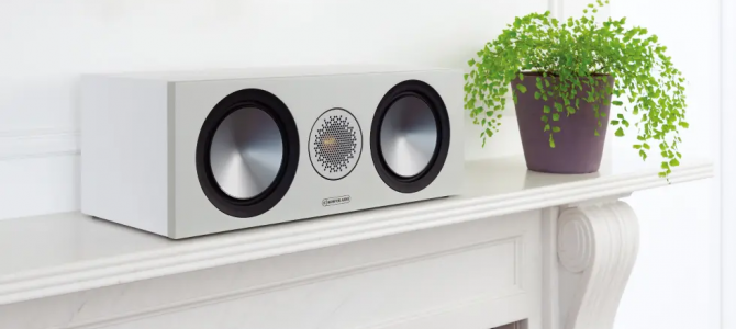 【音の“芯”を手に入れる！センタースピーカーの実力を徹底解説】