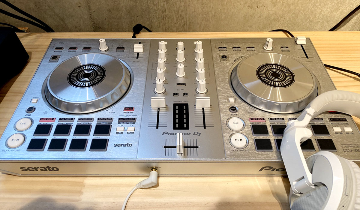 カラバリ史上間違いなく最高傑作】Pioneer DJ DDJ-SB3の限定シルバー ...