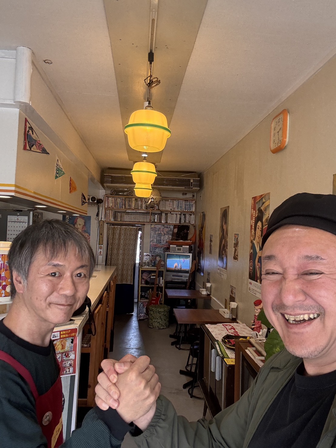 シュウヘイさんとようすけ管理人 ニューエルビスにて