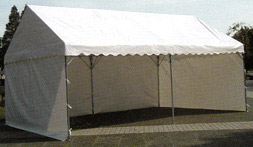 雨風対策に三面テント