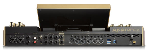AKAI MPCX スタンドアロン型サンプラー AKAI、軽量スタンドアロン・サンプラー「MPC Live」を発表