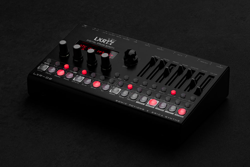 erica synths DRUM SYNTHESIZER LXR-02