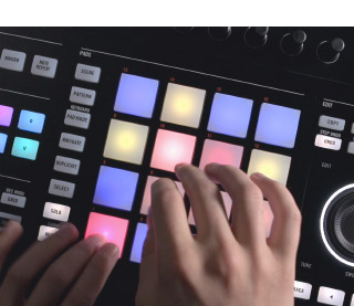 MASCHINE STUDIOڍ