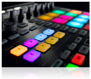 MASCHINE MK2 ڍ1