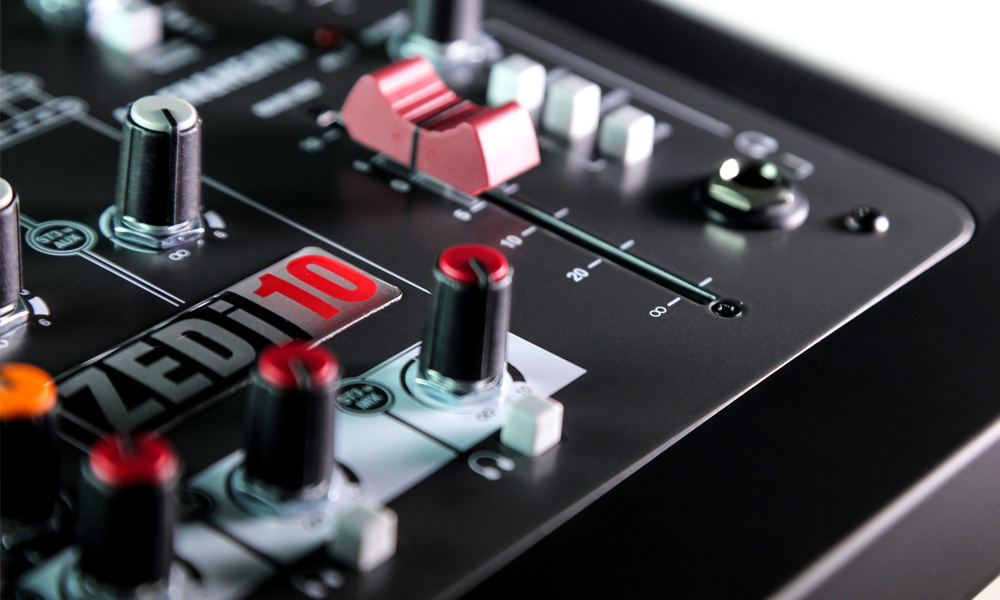ALLEN & HEATH ZEDi-10