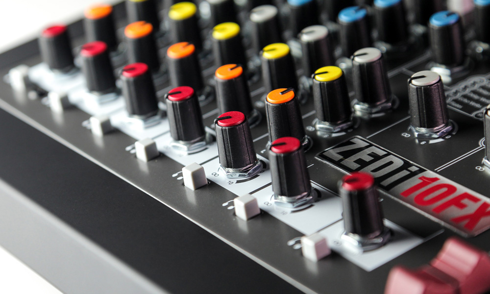 ALLEN & HEATH ZEDi-10FX