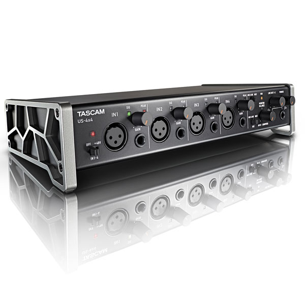 TASCAM US-4×4-CU