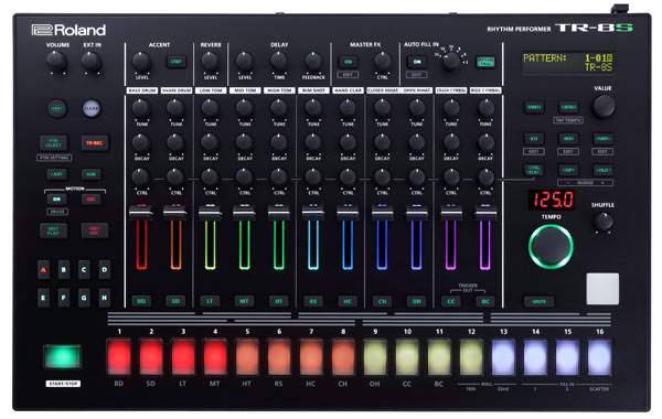 Roland TR-8　リズムマシン　美品 !　値下げしました