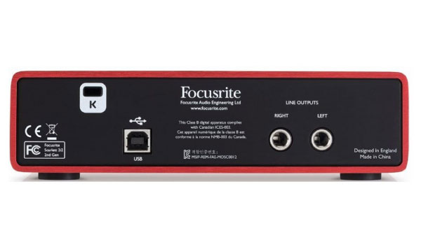 Focusriteのオーディオインターフェイススタジオパック