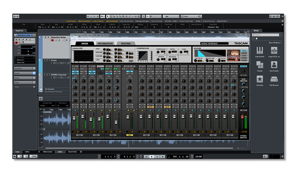 TASCAM SERIES 102i