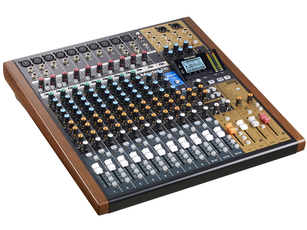 TASCAM Model 16