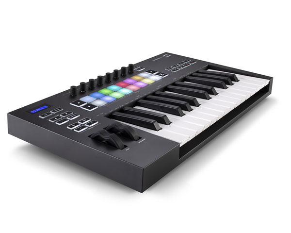 novation LAUNCHKEY25 MK3