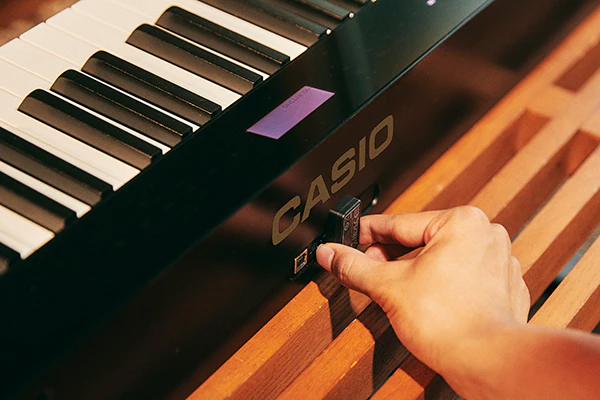 CASIOの高品質88鍵盤電子ピアノPrivia PX-S3100BKをご紹介いたします。
