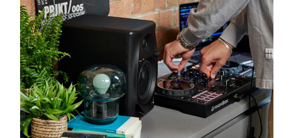 Pioneer DJから高音質モニタースピーカーDM-50Dの開封品新品のご