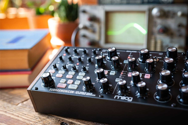 moog Subharmonicon