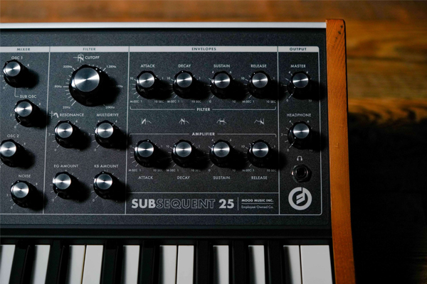 moog Subsequent 25