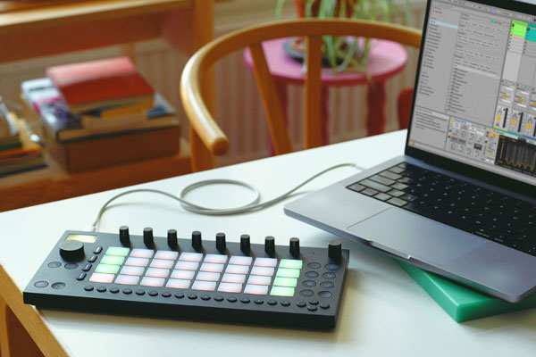 Ableton Move