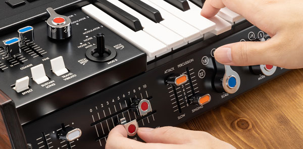 KORG miniKORG 700Sm