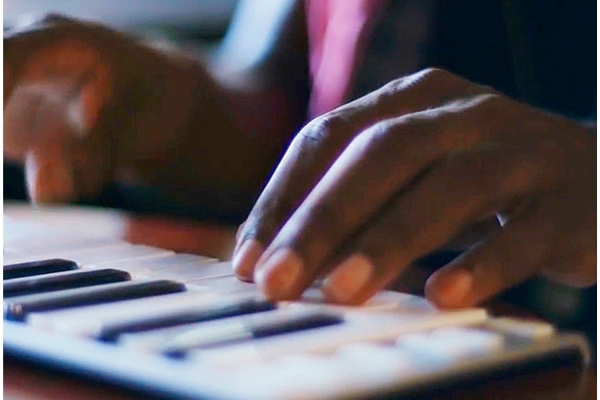 Xkey 37