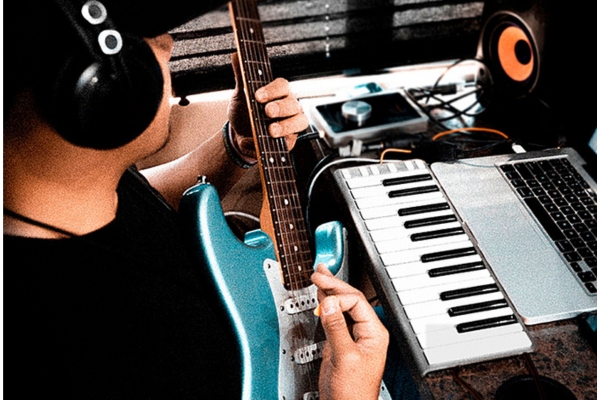 Xkey 37