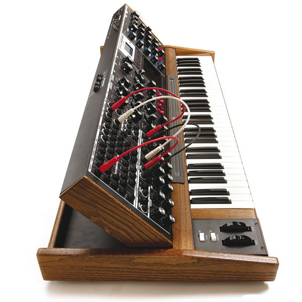 Moog Minimoog Voyager XL