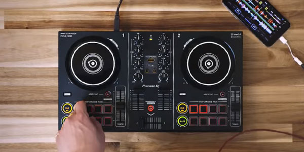 Pioneer DJ DDJ-200