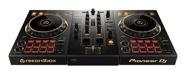 【★国内限定3000台ゴールドカラーモデル！セット数限定！】DDJ-400-N初心者DJ限定完全武装18点セットのご紹介です。