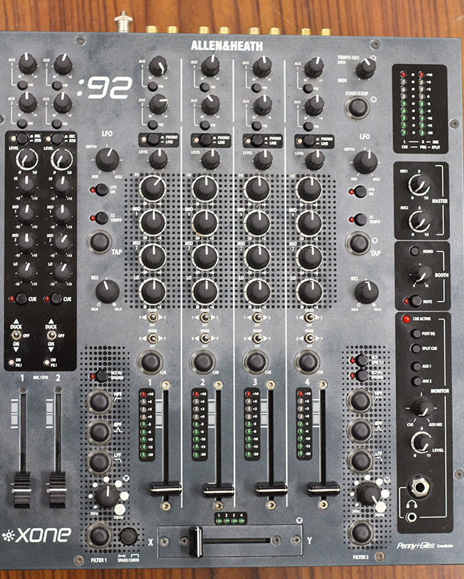 ALLEN&HEATHのDJミキサー、XONE 92の中古が入荷いたしました！！